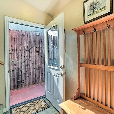 Hilltop Loft Ukiah Vacation Rental! Bagian luar foto